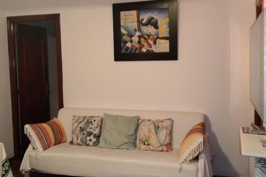Habitaciones Individuales En Apartamento Madrid Esterno foto