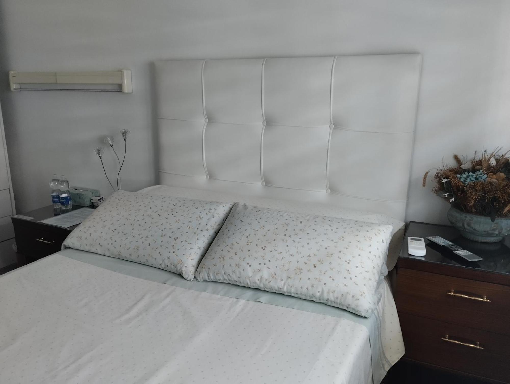 Habitaciones Individuales En Apartamento Madrid Esterno foto